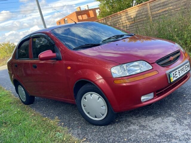 Красный Шевроле Авео, объемом двигателя 1.5 л и пробегом 150 тыс. км за 3300 $, фото 14 на Automoto.ua