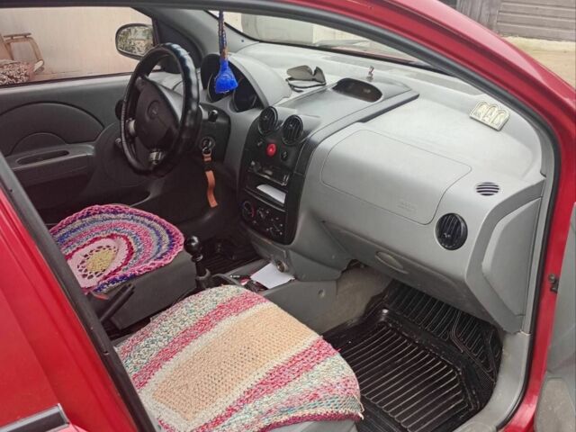 Червоний Шевроле Авео, об'ємом двигуна 0 л та пробігом 212 тис. км за 2000 $, фото 2 на Automoto.ua