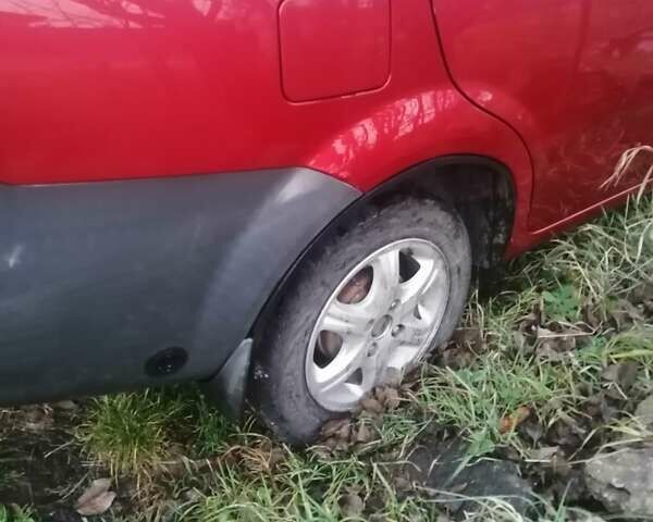 Красный Шевроле Авео, объемом двигателя 1.5 л и пробегом 250 тыс. км за 2650 $, фото 5 на Automoto.ua