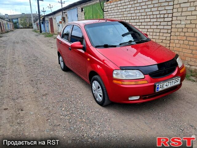 Красный Шевроле Авео, объемом двигателя 1.5 л и пробегом 203 тыс. км за 2850 $, фото 8 на Automoto.ua