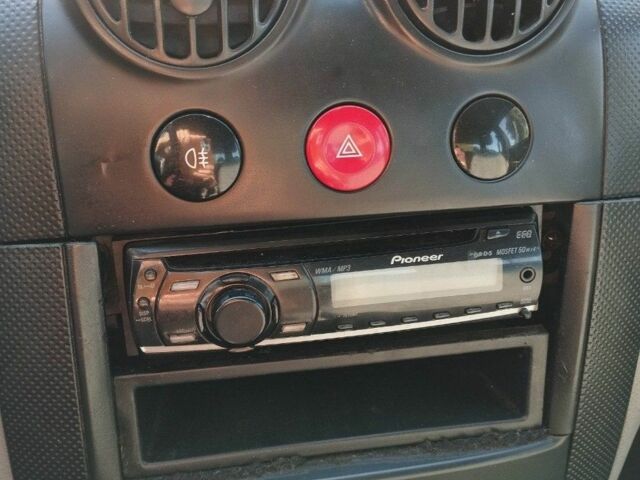 Красный Шевроле Авео, объемом двигателя 1.5 л и пробегом 350 тыс. км за 1800 $, фото 6 на Automoto.ua