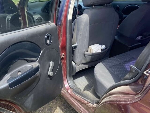 Красный Шевроле Авео, объемом двигателя 1.5 л и пробегом 2 тыс. км за 2418 $, фото 2 на Automoto.ua