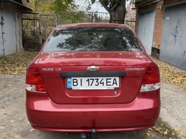 Красный Шевроле Авео, объемом двигателя 1.5 л и пробегом 224 тыс. км за 3200 $, фото 1 на Automoto.ua