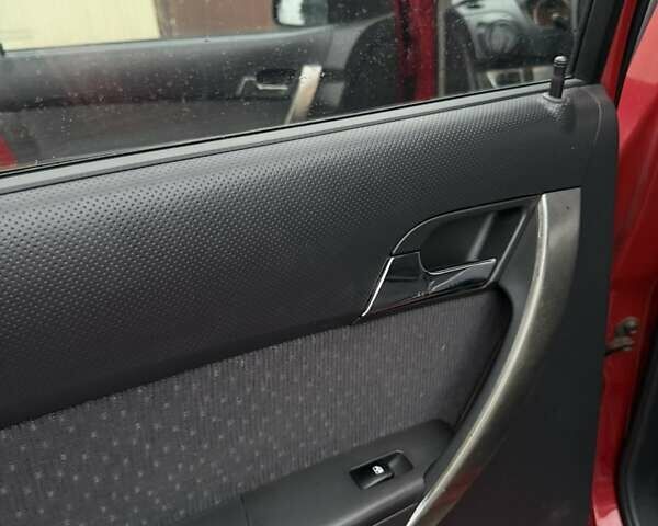 Красный Шевроле Авео, объемом двигателя 1.4 л и пробегом 169 тыс. км за 4200 $, фото 9 на Automoto.ua