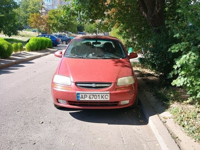 Червоний Шевроле Авео, об'ємом двигуна 1.5 л та пробігом 400 тис. км за 2100 $, фото 4 на Automoto.ua