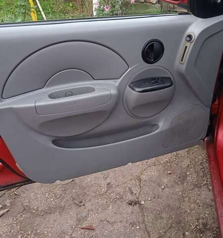 Червоний Шевроле Авео, об'ємом двигуна 1.5 л та пробігом 176 тис. км за 3500 $, фото 8 на Automoto.ua