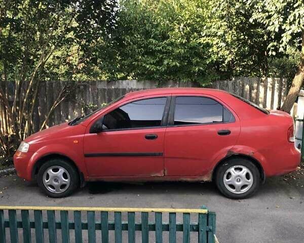 Красный Шевроле Авео, объемом двигателя 1.5 л и пробегом 220 тыс. км за 1100 $, фото 8 на Automoto.ua