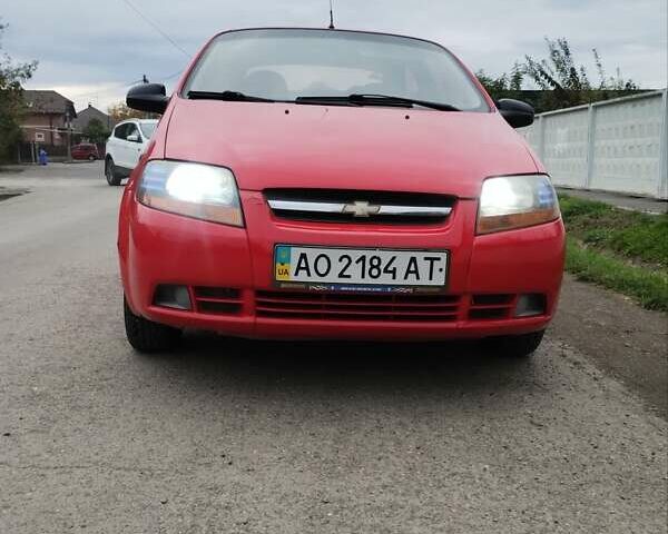 Красный Шевроле Авео, объемом двигателя 1.5 л и пробегом 185 тыс. км за 3000 $, фото 11 на Automoto.ua