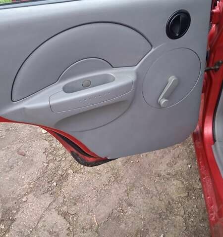 Червоний Шевроле Авео, об'ємом двигуна 1.5 л та пробігом 176 тис. км за 3500 $, фото 9 на Automoto.ua
