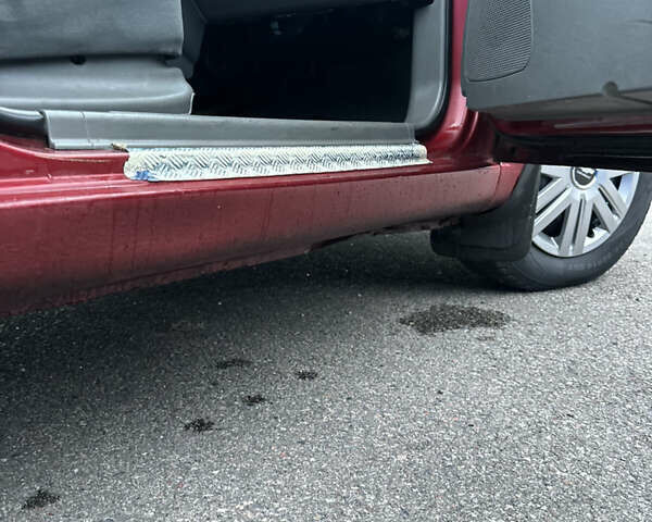 Красный Шевроле Авео, объемом двигателя 1.5 л и пробегом 268 тыс. км за 3500 $, фото 19 на Automoto.ua