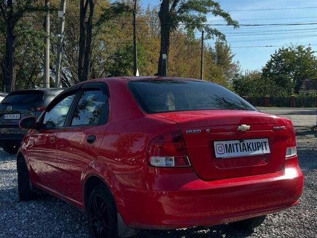 Красный Шевроле Авео, объемом двигателя 0 л и пробегом 191 тыс. км за 2500 $, фото 5 на Automoto.ua