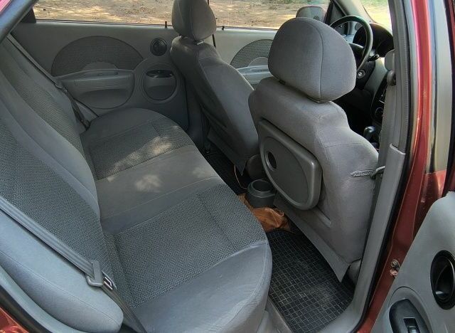 Красный Шевроле Авео, объемом двигателя 1.5 л и пробегом 225 тыс. км за 4500 $, фото 7 на Automoto.ua