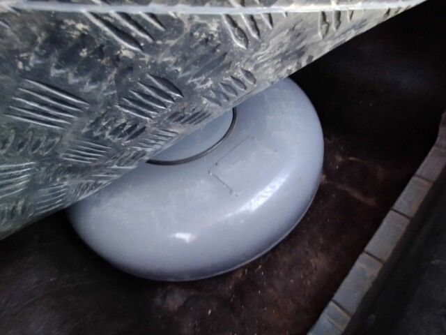 Красный Шевроле Авео, объемом двигателя 1.5 л и пробегом 350 тыс. км за 1800 $, фото 19 на Automoto.ua