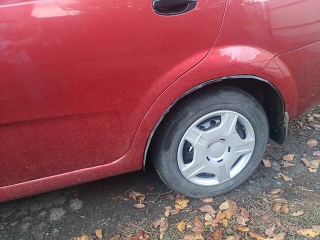 Красный Шевроле Авео, объемом двигателя 1.5 л и пробегом 290 тыс. км за 2400 $, фото 11 на Automoto.ua