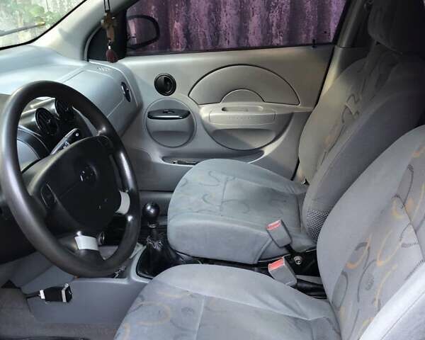 Красный Шевроле Авео, объемом двигателя 1.5 л и пробегом 220 тыс. км за 1100 $, фото 11 на Automoto.ua