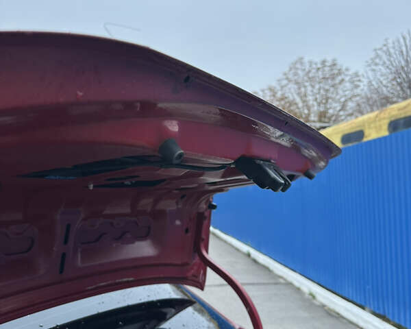 Красный Шевроле Авео, объемом двигателя 1.5 л и пробегом 268 тыс. км за 3500 $, фото 26 на Automoto.ua