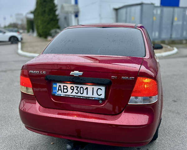 Красный Шевроле Авео, объемом двигателя 1.5 л и пробегом 268 тыс. км за 3500 $, фото 4 на Automoto.ua