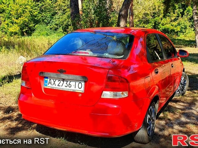 Красный Шевроле Авео, объемом двигателя 1.5 л и пробегом 318 тыс. км за 3000 $, фото 5 на Automoto.ua