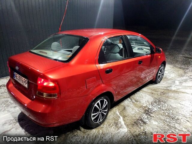 Красный Шевроле Авео, объемом двигателя 1.5 л и пробегом 211 тыс. км за 2300 $, фото 8 на Automoto.ua