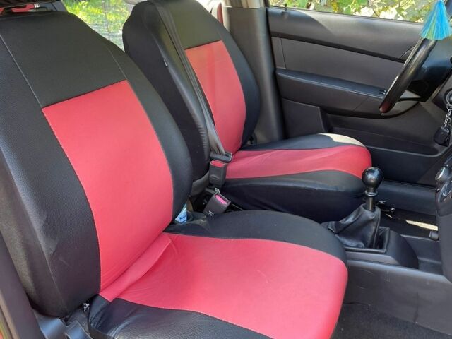 Красный Шевроле Авео, объемом двигателя 1.5 л и пробегом 210 тыс. км за 3400 $, фото 15 на Automoto.ua