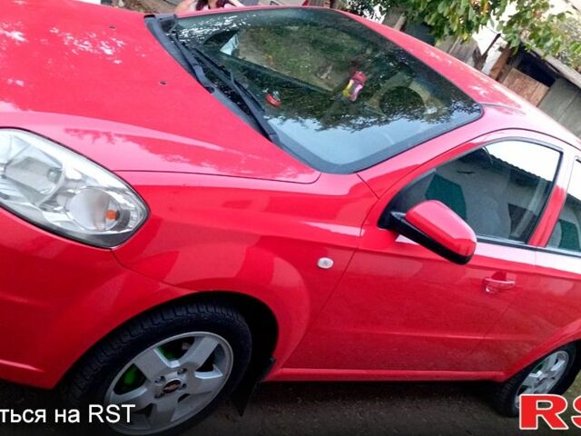 Красный Шевроле Авео, объемом двигателя 1.4 л и пробегом 126 тыс. км за 3999 $, фото 1 на Automoto.ua