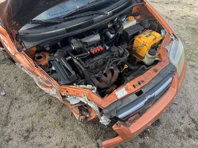 Червоний Шевроле Авео, об'ємом двигуна 1.5 л та пробігом 179 тис. км за 1100 $, фото 9 на Automoto.ua