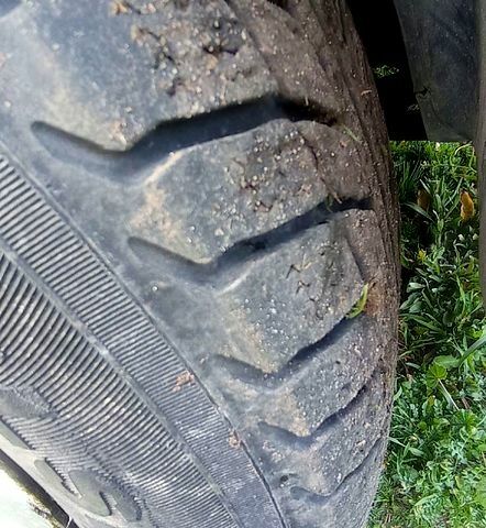 Красный Шевроле Авео, объемом двигателя 1.5 л и пробегом 250 тыс. км за 2200 $, фото 7 на Automoto.ua