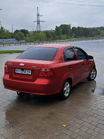 Красный Шевроле Авео, объемом двигателя 1.5 л и пробегом 194 тыс. км за 3000 $, фото 9 на Automoto.ua
