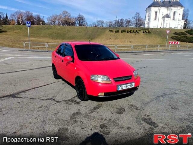 Красный Шевроле Авео, объемом двигателя 1.5 л и пробегом 190 тыс. км за 3100 $, фото 4 на Automoto.ua