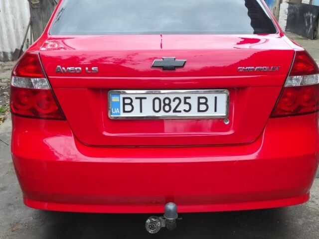 Красный Шевроле Авео, объемом двигателя 1.5 л и пробегом 200 тыс. км за 4500 $, фото 3 на Automoto.ua