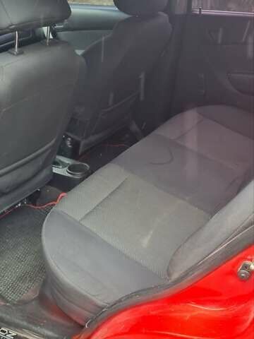 Красный Шевроле Авео, объемом двигателя 1.5 л и пробегом 176 тыс. км за 2650 $, фото 12 на Automoto.ua