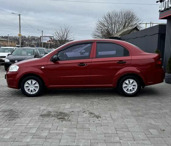 Красный Шевроле Авео, объемом двигателя 1.5 л и пробегом 27 тыс. км за 6100 $, фото 7 на Automoto.ua