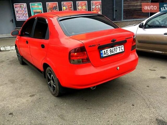 Шевроле Авео 2006 в Никополе на Automoto.ua Красный Шевроле Авео, объемом двигателя 1.5 л и пробегом 280 тыс. км за 2800 $, фото 16 на Automoto.ua