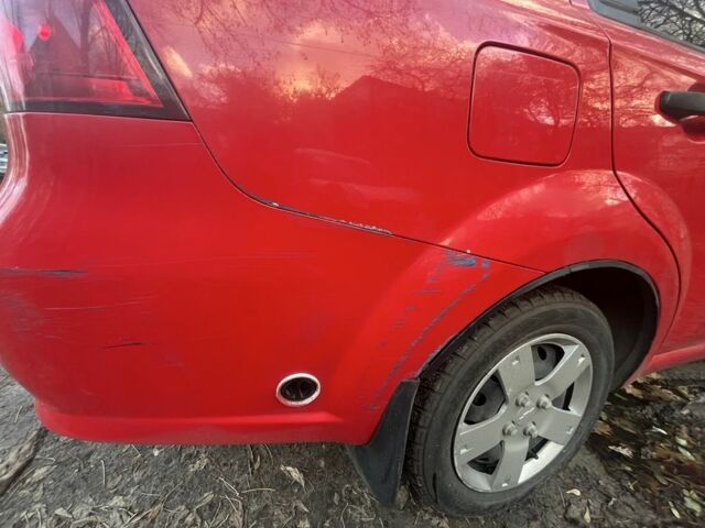 Красный Шевроле Авео, объемом двигателя 1.5 л и пробегом 184 тыс. км за 3000 $, фото 7 на Automoto.ua