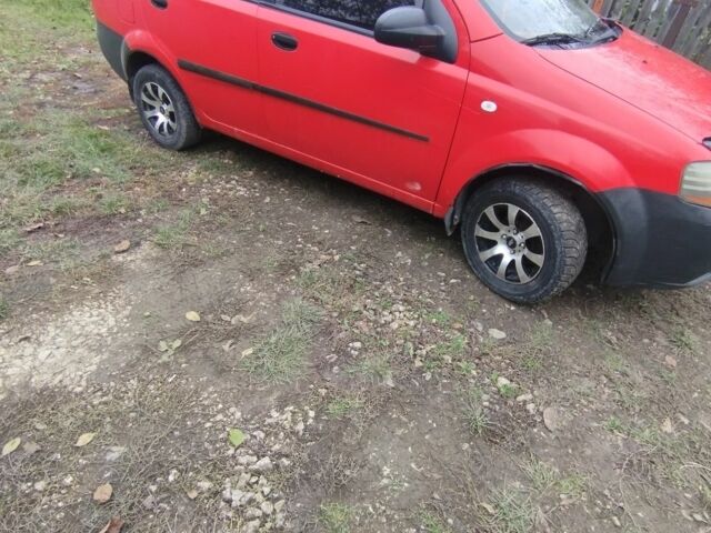 Красный Шевроле Авео, объемом двигателя 1.5 л и пробегом 163 тыс. км за 2100 $, фото 7 на Automoto.ua
