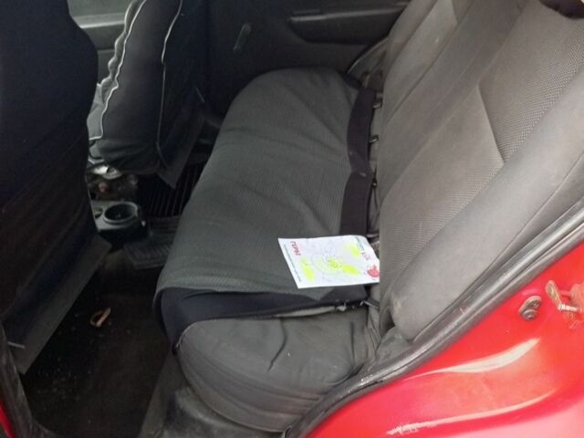 Шевроле Авео 2006 в Терновке на Automoto.ua Красный Шевроле Авео, объемом двигателя 1.5 л и пробегом 7 тыс. км за 1790 $, фото 5 на Automoto.ua