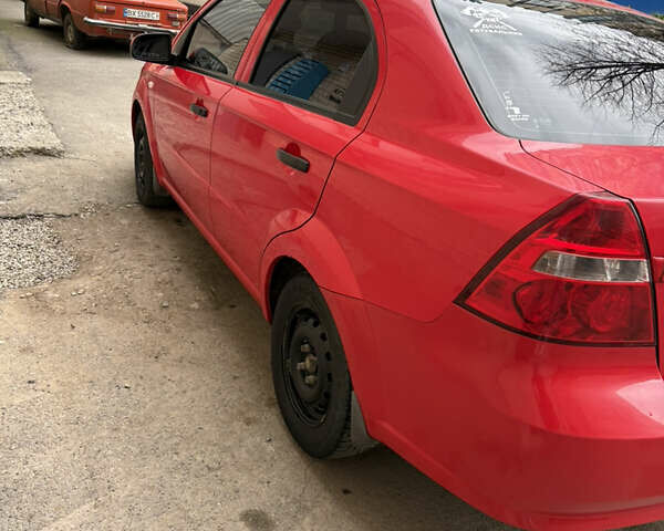 Червоний Шевроле Авео, об'ємом двигуна 1.5 л та пробігом 180 тис. км за 3600 $, фото 4 на Automoto.ua