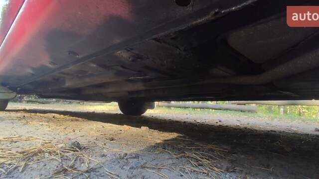 Красный Шевроле Авео, объемом двигателя 1.5 л и пробегом 241 тыс. км за 3500 $, фото 11 на Automoto.ua