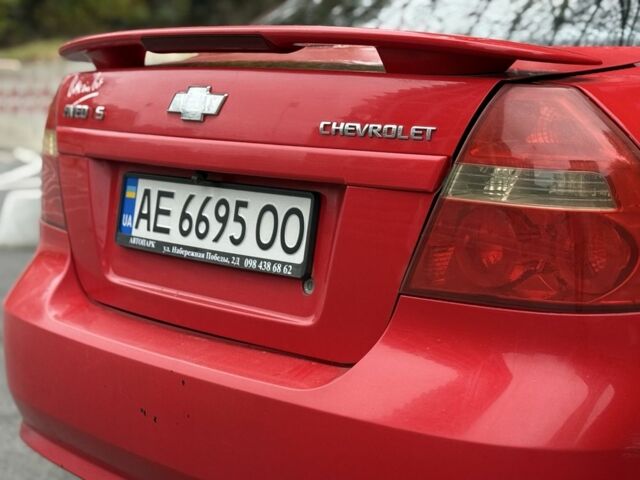 Красный Шевроле Авео, объемом двигателя 1.5 л и пробегом 280 тыс. км за 2800 $, фото 9 на Automoto.ua