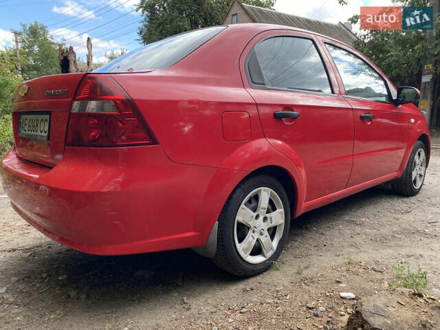 Красный Шевроле Авео, объемом двигателя 1.5 л и пробегом 176 тыс. км за 3300 $, фото 5 на Automoto.ua