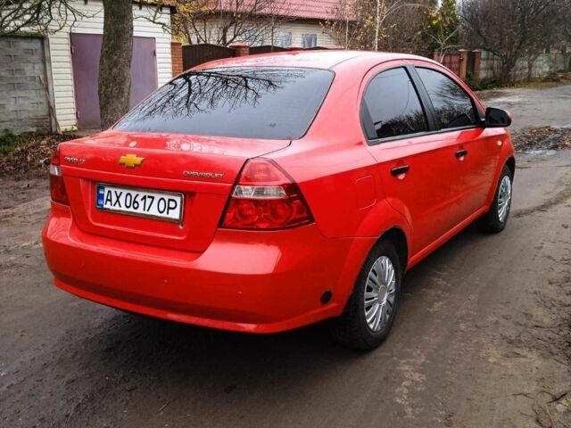 Красный Шевроле Авео, объемом двигателя 1.5 л и пробегом 180 тыс. км за 4500 $, фото 4 на Automoto.ua