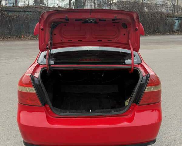 Красный Шевроле Авео, объемом двигателя 1.5 л и пробегом 187 тыс. км за 3300 $, фото 20 на Automoto.ua