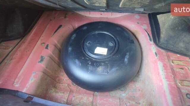 Красный Шевроле Авео, объемом двигателя 1.5 л и пробегом 241 тыс. км за 3500 $, фото 13 на Automoto.ua