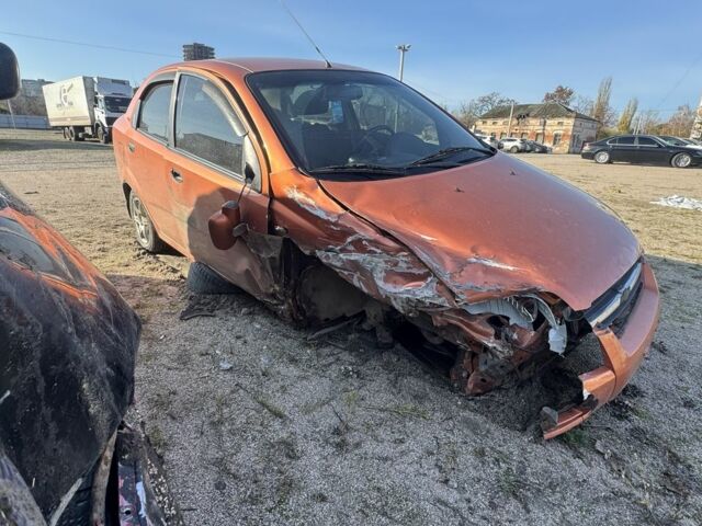 Червоний Шевроле Авео, об'ємом двигуна 1.5 л та пробігом 179 тис. км за 1100 $, фото 3 на Automoto.ua