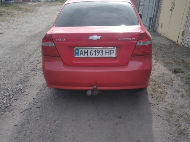 Красный Шевроле Авео, объемом двигателя 1.5 л и пробегом 325 тыс. км за 2900 $, фото 2 на Automoto.ua