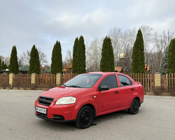 Красный Шевроле Авео, объемом двигателя 1.5 л и пробегом 187 тыс. км за 3300 $, фото 9 на Automoto.ua