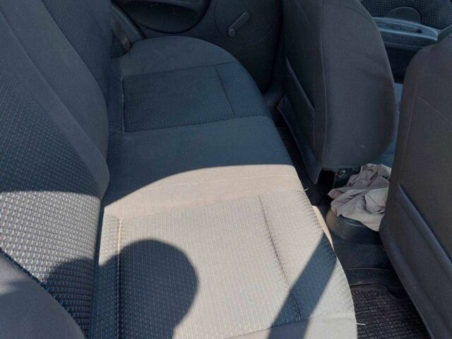 Красный Шевроле Авео, объемом двигателя 0 л и пробегом 154 тыс. км за 830 $, фото 5 на Automoto.ua