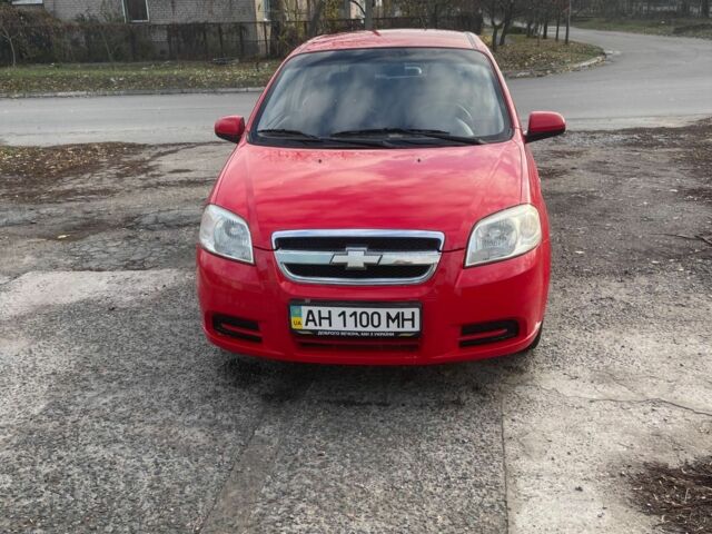 Красный Шевроле Авео, объемом двигателя 1.5 л и пробегом 220 тыс. км за 3500 $, фото 1 на Automoto.ua