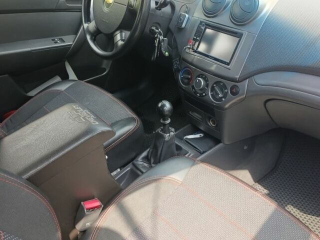 Шевроле Авео 2006 в Днепре (Днепропетровске) на Automoto.ua Красный Шевроле Авео, объемом двигателя 1.5 л и пробегом 189 тыс. км за 3200 $, фото 5 на Automoto.ua