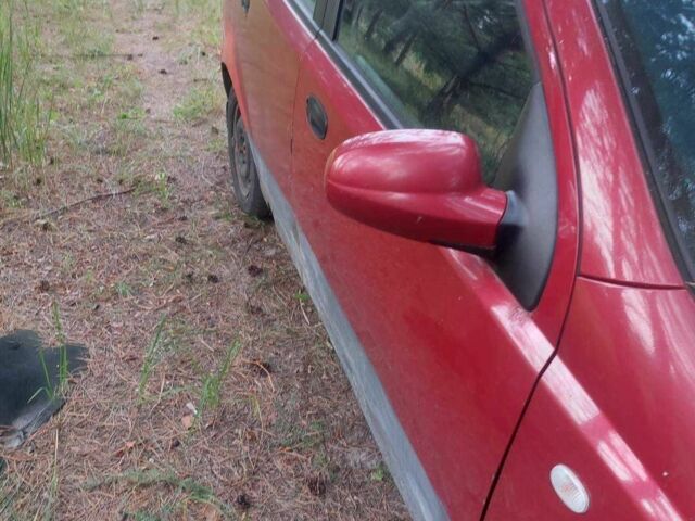 Красный Шевроле Авео, объемом двигателя 0 л и пробегом 154 тыс. км за 830 $, фото 2 на Automoto.ua